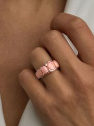 Les Petites Précieuses Pozłacany pierścionek z opalami rozmiar: 52. Różowe pierścionki Les Petites Précieuses, z opalem, pozłacane. Za 259.74 zł.