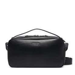 Torebka Emporio Armani. Czarne listonoszki Emporio Armani, bez wzorów, bez dodatków. Za 2,104.00 zł.