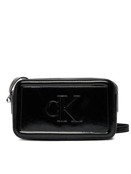 Calvin Klein Torebka Bold Ck Metallic Camera Bag LV04F3331G Czarny. Czarne listonoszki Calvin Klein, bez wzorów, ze skóry, bez dodatków. Za 329.99 zł.