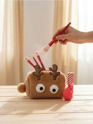 Kosmetyczka z motywem świątecznym - kremowy. Białe kufry i kosmetyczki Sinsay, bez wzorów, bez dodatków. Za 15.99 zł.