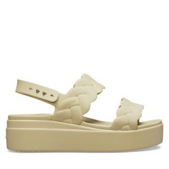 Sandały Crocs. Brązowe sandały Crocs, bez wzorów, bez obcasa, na płaskiej podeszwie, bez zapięcia. Za 199.99 zł.