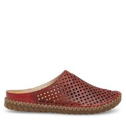 Klapki Rieker. Czerwone klapki Rieker, bez wzorów, bez obcasa. Za 299.99 zł.
