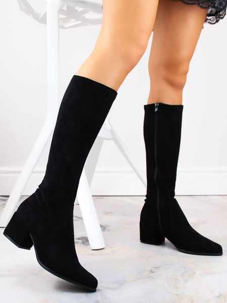 Kozaki zamszowe damskie na obcasie ocieplane czarne Sergio Leone KZ212. Czarne kozaki Sergio Leone, ze skóry ekologicznej, bez obcasa, na obcasie, bez zapięcia. Za 199.99 zł.