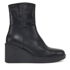 Botki Vagabond Shoemakers. Czarne botki Vagabond Shoemakers, bez wzorów, bez obcasa, na koturnie, bez zapięcia. Za 799.99 zł.