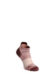 Skarpety trekkingowe damskie Ortovox Alpine Light Low Socks. Czerwone skarpety ORTOVOX, bez wzorów, z materiału. Za 103.39 zł.