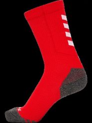 Hummel niskie skarpety treningowe z recyklingowanego poliestru – TRUE RED/WHITE. Czerwone skarpety Hummel, bez wzorów, z bawełny. Za 80.09 zł.
