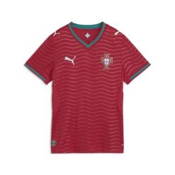 Damska koszulka domowa reprezentacji Portugalii 2026 PUMA. Czerwone bluzki Puma, bez wzorów, sportowe, bez kołnierzyka, bez ramiączek. Za 429.00 zł.