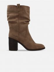 Wrangler Botki "Judy" w kolorze szarobrązowym rozmiar: 37. Brązowe botki Wrangler, bez wzorów, bez obcasa, bez zapięcia. Za 254.95 zł.
