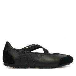 Baleriny Palladium. Czarne baleriny Palladium, bez wzorów, bez obcasa. Za 459.99 zł.