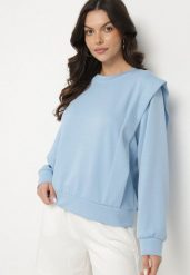 Jasnoniebieska Bluza z Wiskozą z Podkreśloną Linią Ramion Alithra. Niebieskie bluzy Born2be, z aplikacjami, z jeansu, bez kaptura. Za 79.99 zł.