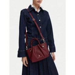 Torebka Beverly Hills Polo Club. Czerwone torebki klasyczne Beverly Hills Polo Club, bez wzorów, bez dodatków. Za 249.99 zł.