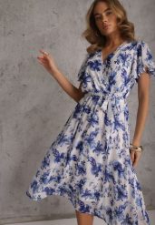 Niebieska Kopertowa Sukienka z Wiązanym Paskiem w Kwiatowy Print z Brokatem Runewea. Niebieskie sukienki Renee, na imprezę, l, bez wzorów, boho, bez kołnierzyka, bez ramiączek, midi, kopertowe. Za 119.99 zł.