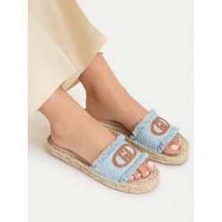 Klapki Liu Jo. Niebieskie klapki Liu Jo, bez wzorów, bez obcasa. Za 251.99 zł.