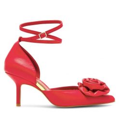 Szpilki Eva Minge. Czerwone szpilki Eva Minge, bez wzorów, bez obcasa, na szpilce, bez zapięcia. Za 339.99 zł.