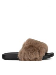 DeeZee Klapki WFA2783-1 Beżowy. Brązowe klapki DeeZee, bez wzorów, z materiału, bez obcasa. Za 59.99 zł.