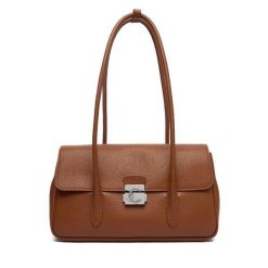 Torebka Coccinelle. Brązowe torebki klasyczne Coccinelle, bez wzorów, bez dodatków. Za 1,539.00 zł.