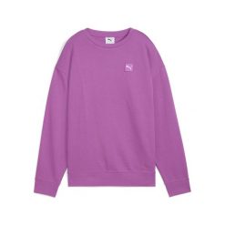 Damska wygodna bluza ESS ELEVATED PUMA Wild Berry Purple. Fioletowe bluzy Puma, l, z aplikacjami, prążkowane, bez kaptura. Za 176.99 zł.