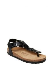 Mandel Sandały w kolorze czarnym rozmiar: 41. Czarne sandały Mandel, bez wzorów, z materiału, z otwartym noskiem, bez obcasa, bez zapięcia. Za 137.74 zł.