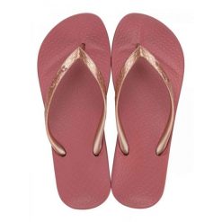 Japonki damskie Ipanema Anat Tan. Czerwone klapki Ipanema, bez wzorów, bez obcasa. Za 52.99 zł.