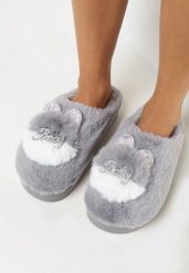 Szare Wsuwane Kapcie na Płaskiej Podeszwie z Aplikacją 3D w Kształcie Króliczka z Cyrkoniami Pottira. Szare obuwie domowe Born2be, z aplikacjami, bez zapięcia. Za 9.99 zł.