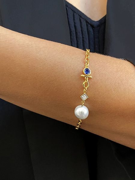 DI GIORGIO Pozłacana bransoletka z cyrkoniami i perłą rozmiar: onesize. Białe bransoletki DI GIORGIO, z cyrkonią, pozłacane. Za 157.35 zł.