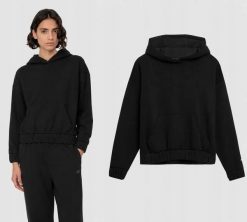 BLUZA DAMSKA 4F DRESOWA Z KAPTUREM NIEROZPINANA TSWSF255 KOLOR CZARNY. Czarne bluzy 4f, l, bez wzorów, z bawełny, z kapturem. Za 59.90 zł.