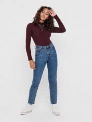 ONLY Koszulka w kolorze bordowym rozmiar: XL. Czerwone bluzki Only, xl, bez wzorów, prążkowane, bez kołnierzyka, bez ramiączek. Za 52.42 zł.