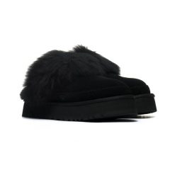 Damskie kapcie Ugg Disquette Chalet 1173930-BLK. Czarne obuwie domowe UGG, bez wzorów, z materiału, z okrągłym noskiem, bez zapięcia. Za 397.48 zł.