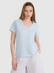 4F T-shirt oversize gładki damski - niebieski L. Niebieskie t-shirty 4f, l, bez wzorów, z bawełny, bez kołnierzyka, bez ramiączek. W wyprzedaży za 39.99 zł.