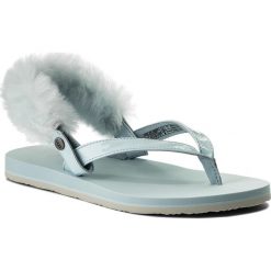 Sandały UGG - W Laalaa 1090387 W/Skbl. Niebieskie klapki UGG, bez wzorów, ze skóry ekologicznej, bez obcasa, bez zapięcia. W wyprzedaży za 189.00 zł.