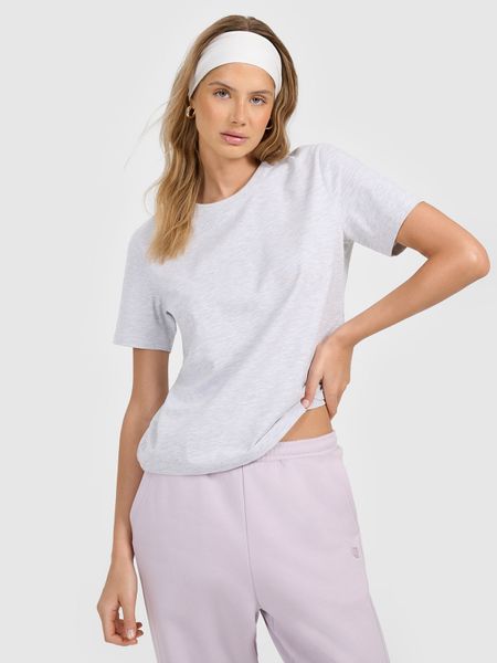 4F T-shirt regular gładki damski - szary XS. Szare t-shirty 4f, uniwersalny, bez wzorów, z materiału, bez kołnierzyka, bez ramiączek. Za 49.99 zł.