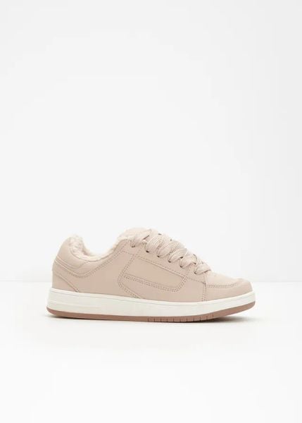 Sneakersy ocieplane. Brązowe obuwie sportowe bonprix, bez zapięcia. Za 134.99 zł.