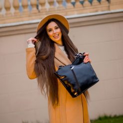 Shopperka skórzana DAN-A 706 czarna. Czarne shopper SHE, bez wzorów, ze skóry, biznesowe, bez dodatków. Za 379.99 zł.
