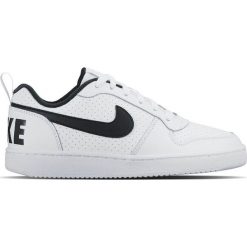 BUTY COURT BOROUGH LOW (GS). Trampki Nike, bez wzorów, z gumy, bez zapięcia. W wyprzedaży za 159.99 zł.
