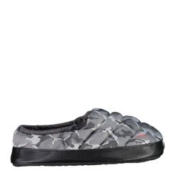 Kapcie damskie domowe ocieplane CMP DOORSTEPS LYINX futerko antypoślizgowe. Szare obuwie domowe CMP, bez wzorów, z futra, bez zapięcia. Za 161.80 zł.