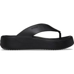 Japonki plażowe damskie Getaway Platform Flip. Czarne klapki Crocs, bez wzorów, bez obcasa. W wyprzedaży za 138.57 zł.
