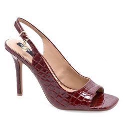 Sandały Nine West. Czerwone sandały Nine West, bez wzorów, bez obcasa, na szpilce, bez zapięcia. Za 239.99 zł.