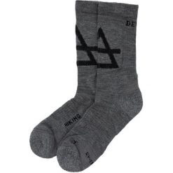 Skarpety turystyczne Devold Hiking Merino Medium Sock. Szare skarpety Devold, bez wzorów, z elastanu. Za 160.35 zł.