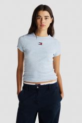 TOMMY JEANS Błękitny t-shirt damski, Rozmiar M. Niebieskie t-shirty Tommy Jeans, m, bez wzorów, z jeansu, bez kołnierzyka, bez ramiączek. W wyprzedaży za 129.99 zł.