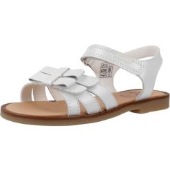 Sandały Pablosky Model 438908p. Białe sandały PABLOSKY, bez wzorów, ze skóry, bez obcasa, bez zapięcia. Za 246.99 zł.