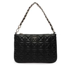 Torebka Guess. Czarne torebki klasyczne Guess, z aplikacjami, bez dodatków. Za 269.99 zł.