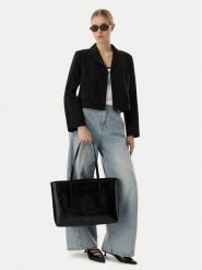 Calvin Klein Torebka Foil Logo Glossy LV04F3537G Czarny. Czarne shopper Calvin Klein, bez wzorów, ze skóry, bez dodatków. Za 649.99 zł.