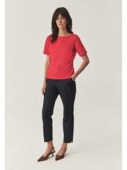 TATUUM Koszulka w kolorze czerwonym rozmiar: M. Czerwone bluzki Tatuum, m, bez wzorów, bez kołnierzyka, bez ramiączek. Za 78.47 zł.