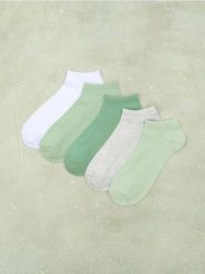 Skarpetki 4 pack - zielony. Zielone skarpety Sinsay, bez wzorów. W wyprzedaży za 11.99 zł.
