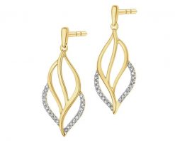 Kolczyki z żółtego złota z diamentami - 0,05 ct - próba 375. Żółte kolczyki Apart, z diamentem, złote. Za 1,759.00 zł.