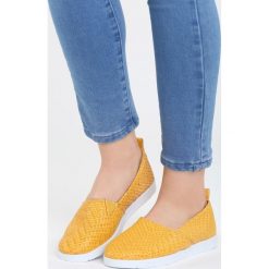 Żółte Slip On Show Love. Trampki Born2be. Za 39.99 zł.