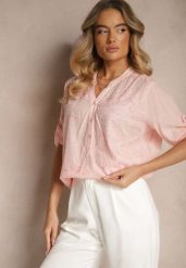 Jasnoróżowa Bawełniana Koszula Ozdobiona Haftem i Regulowanymi Rękawami Aranovia. Czerwone koszule Renee, l, z aplikacjami, z bawełny, eleganckie, bez kołnierzyka, bez ramiączek. Za 54.99 zł.