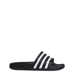 Klapki adilette Aqua. Białe klapki Adidas, bez wzorów, bez obcasa. Za 99.95 zł.
