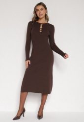 Brązowa Dopasowana Sukienka z Prążkowanej Dzianiny z Wiskozą z Aplikacjami Tusmana. Brązowe sukienki Born2be, do pracy, m, z aplikacjami, z dzianiny, biznesowe, bez kołnierzyka, bez ramiączek, dopasowane. Za 159.99 zł.