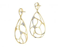 Kolczyki z żółtego złota z diamentami - 0,09 ct - próba 585. Żółte kolczyki Apart, z diamentem, złote. Za 4,390.00 zł.